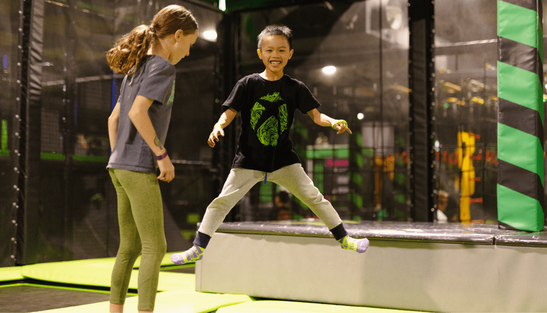 Get air trampoline park | Flip Out Australia